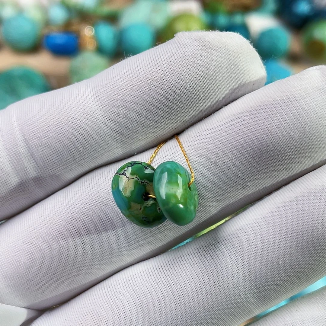 绿松石未镶嵌珠宝奇石