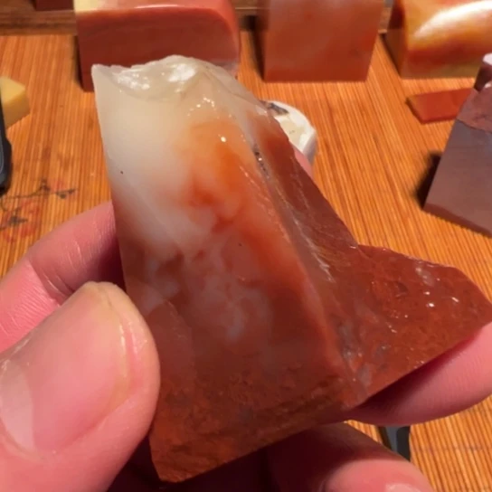 老挝石然****帅我们的确是一个