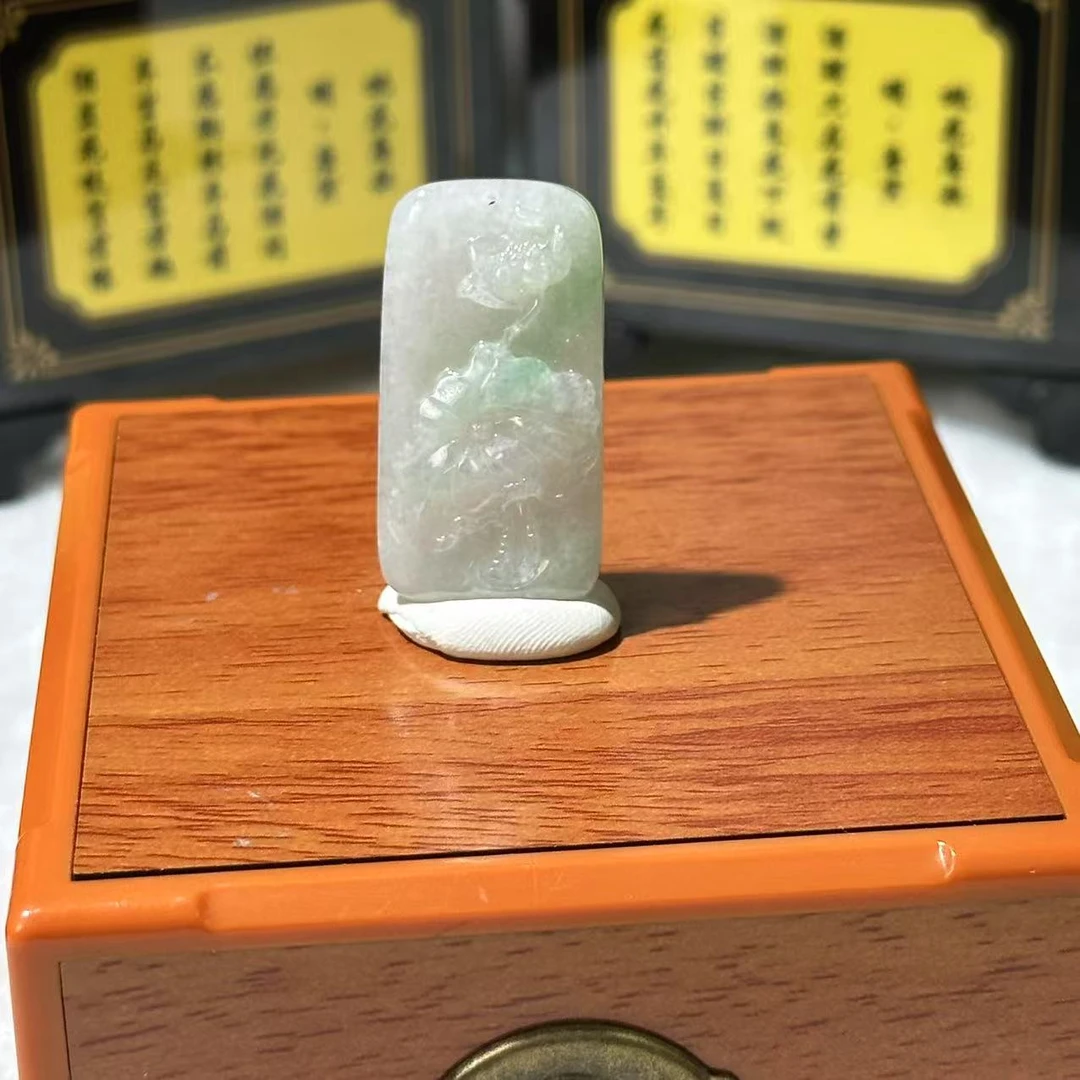 2891-天然翡翠-荷花牌