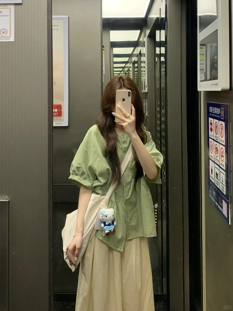 2025夏季新款法式复古不对称短袖衬衫上衣女显瘦休闲半身裙两件套