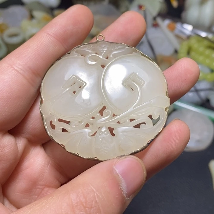 颈饰未镶嵌和田玉