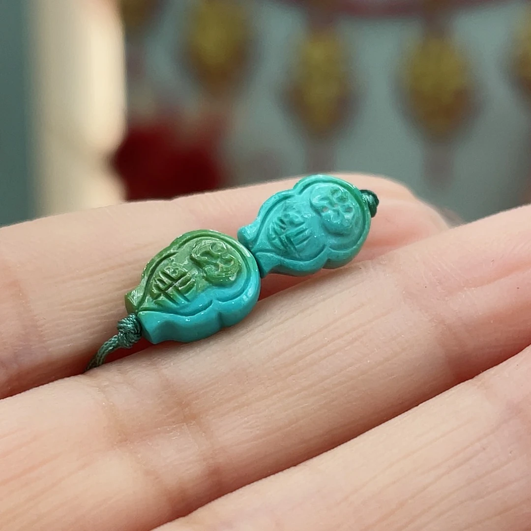 绿松石颈饰未镶嵌