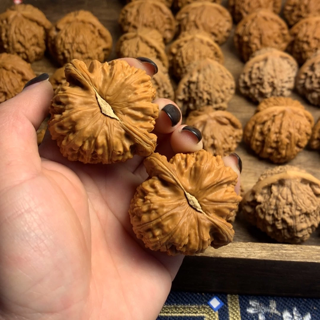 【闪购商品】文玩核桃吊坠观*海白狮子