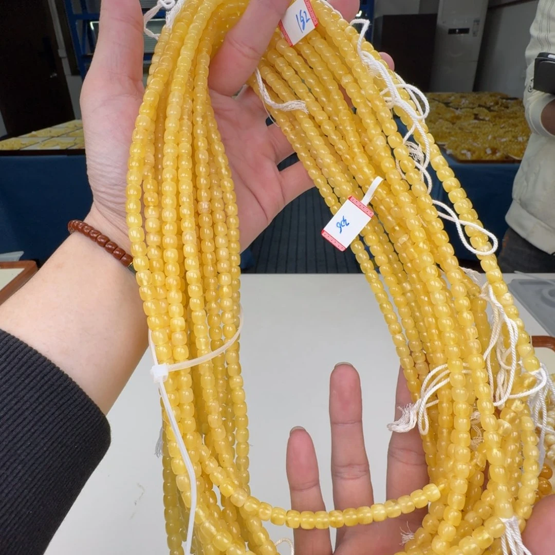 琥珀未镶嵌手链多样性发其一