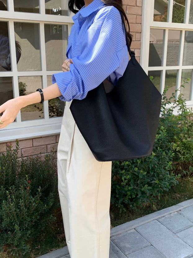 【哲妈女装】软皮简约大容量水桶托特包3195