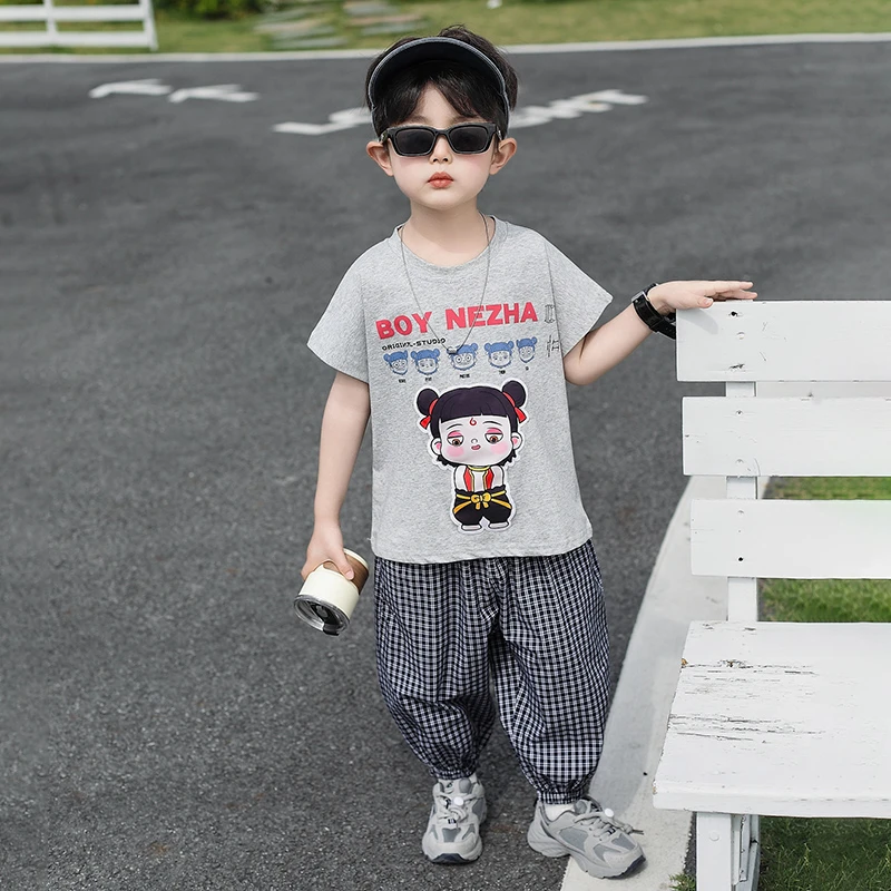 儿童哪吒服装2025夏装新款男童套装时髦短袖两件套网红酷帅潮童装