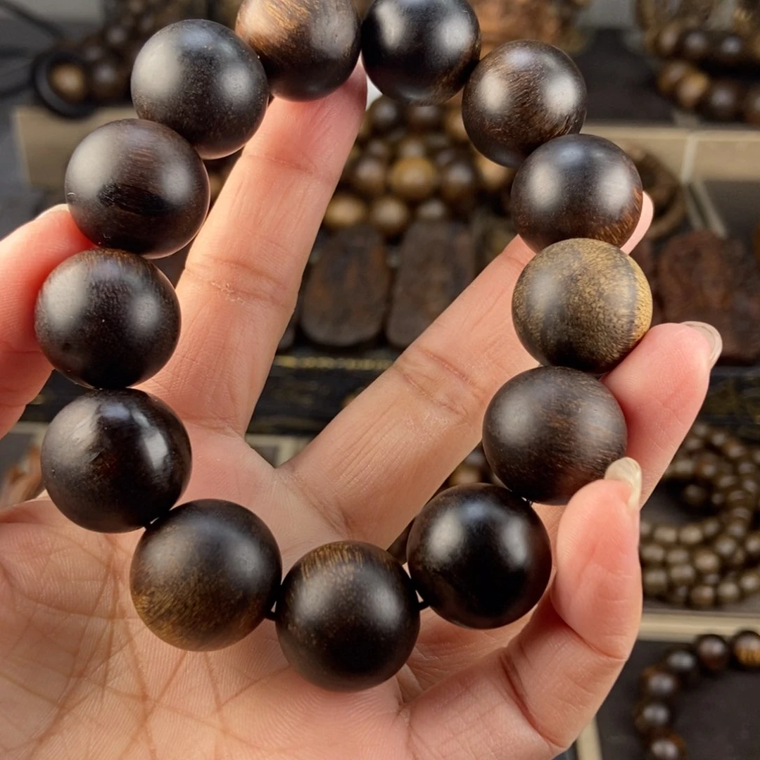 沉香手串a***l越南芽庄留疤玉化白棋楠