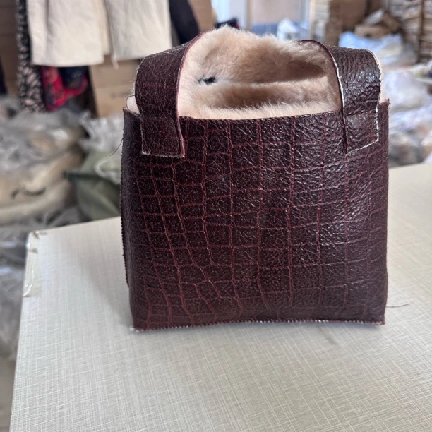 斜挎式磨砂防水休闲单肩包冬季秋冬加厚女士百搭内胆包