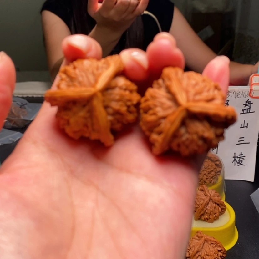 【闪购商品】把件桃核贪*5号三棱子。
