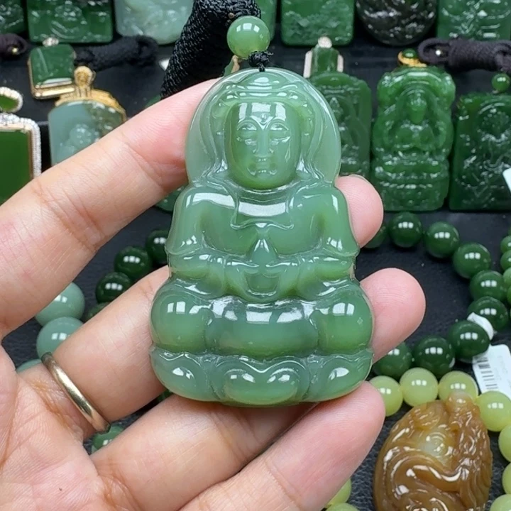 颈饰未镶嵌和田玉