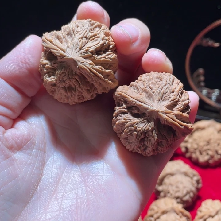 核桃野生全品有小色差