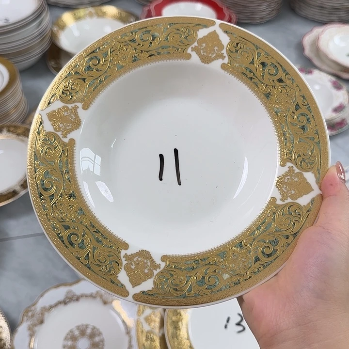 瓷8.5英寸绿金草帽盘2个微瑕