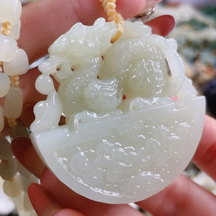 未镶嵌和田玉挂件