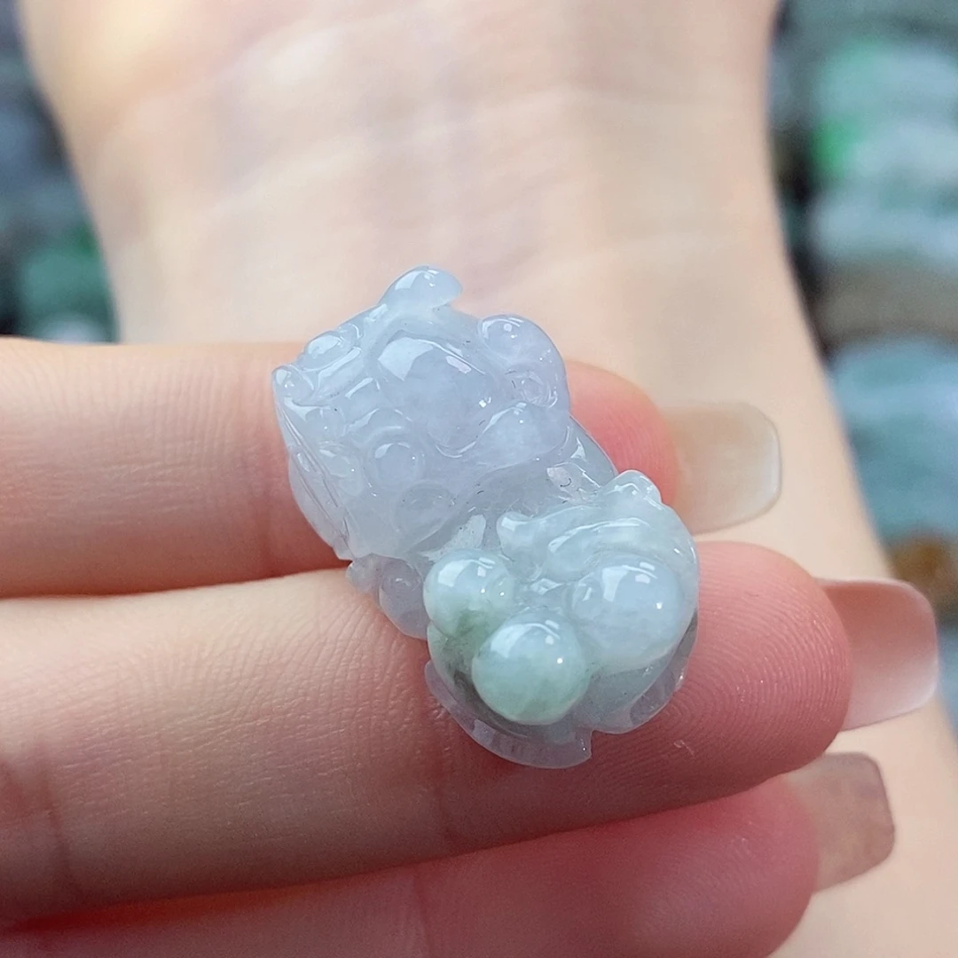 颈饰未镶嵌翡翠天然