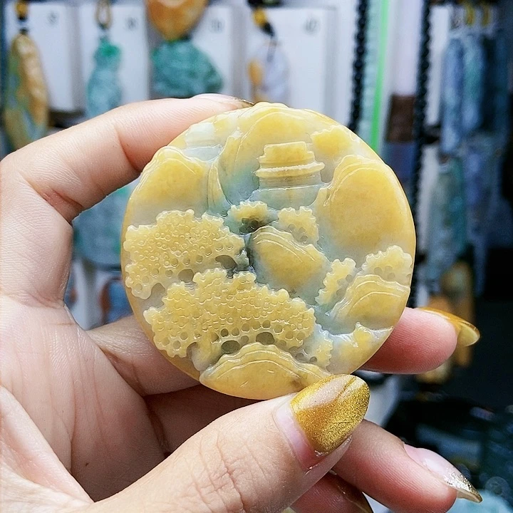 翡翠未镶嵌颈饰翡翠