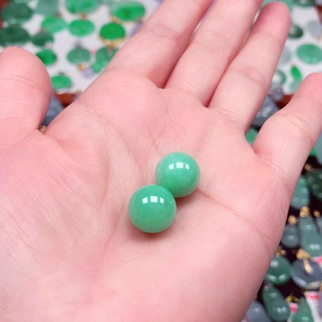 翡翠未镶嵌颈饰天然翡翠A货