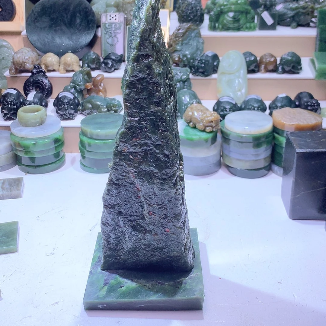 中***能和田玉未镶嵌颈饰