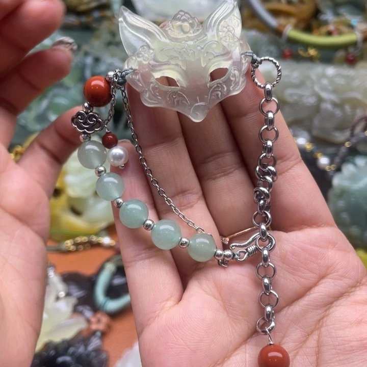 蛇纹石玉未镶嵌吊坠