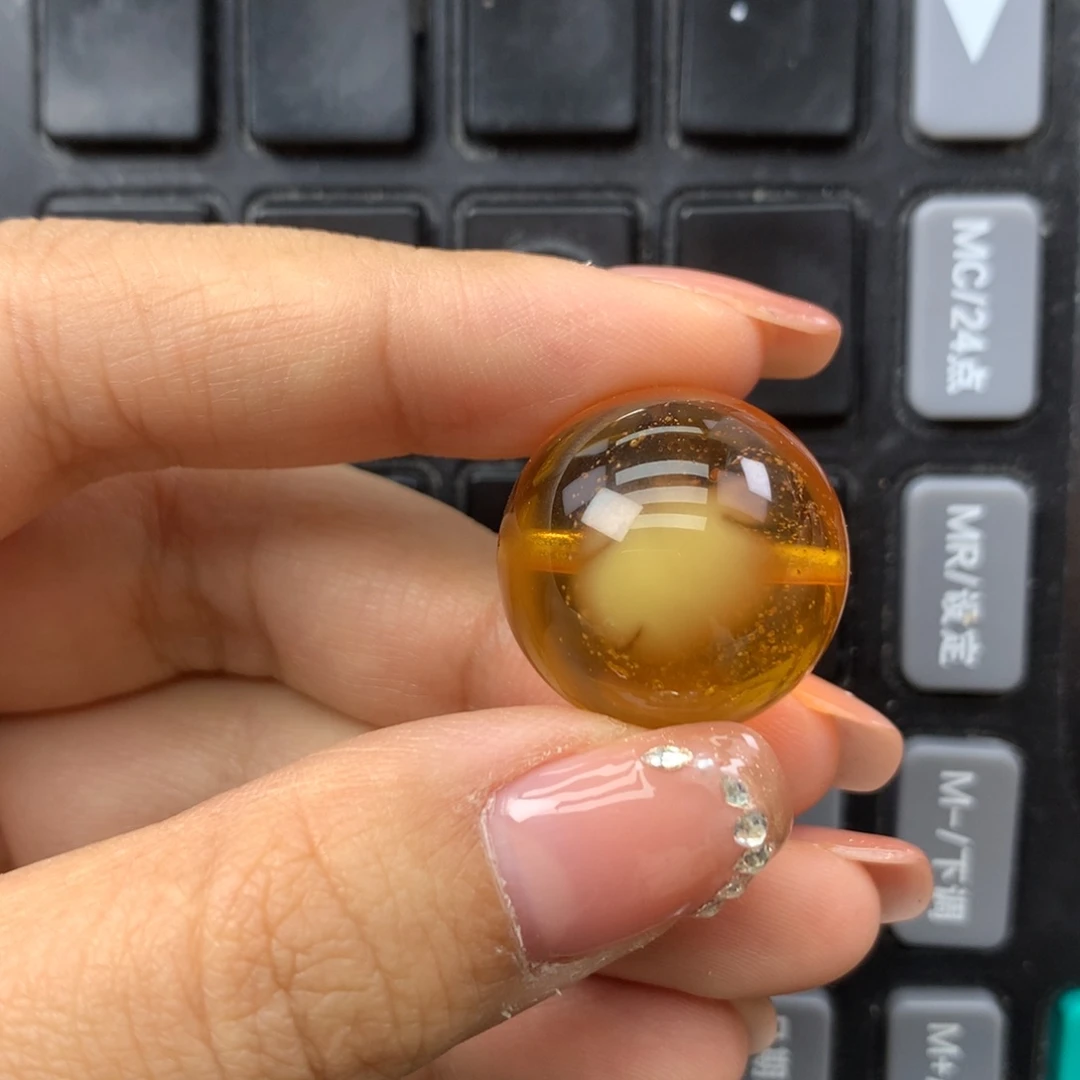 琥珀未镶嵌珠宝奇石21m