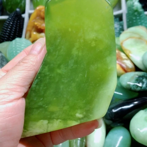 蛇纹石玉未镶嵌手把件