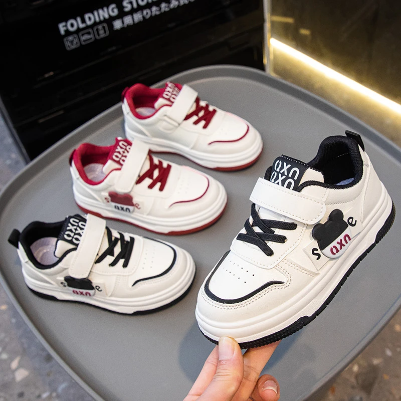 2025春季百搭新款板鞋小熊卡通防滑运动鞋学生中大童小白鞋休闲鞋