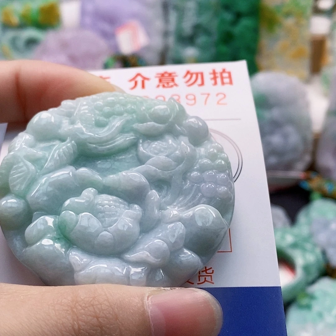 吊坠(不含链)未镶嵌翡翠