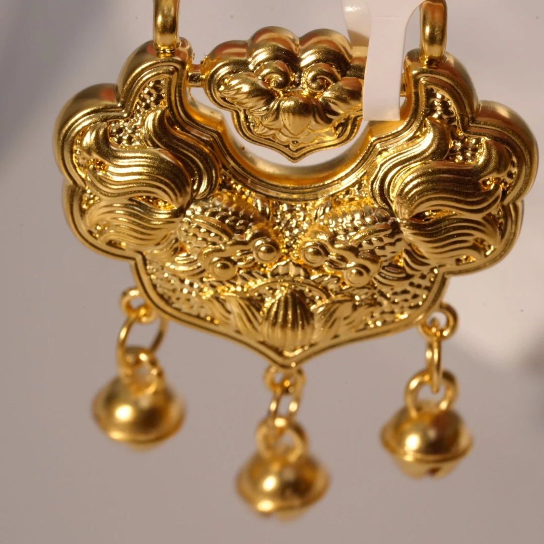 【小辛专属】足金999双鱼莲花锦鲤锁包古法黄金吊坠挂坠 1.33 GP332