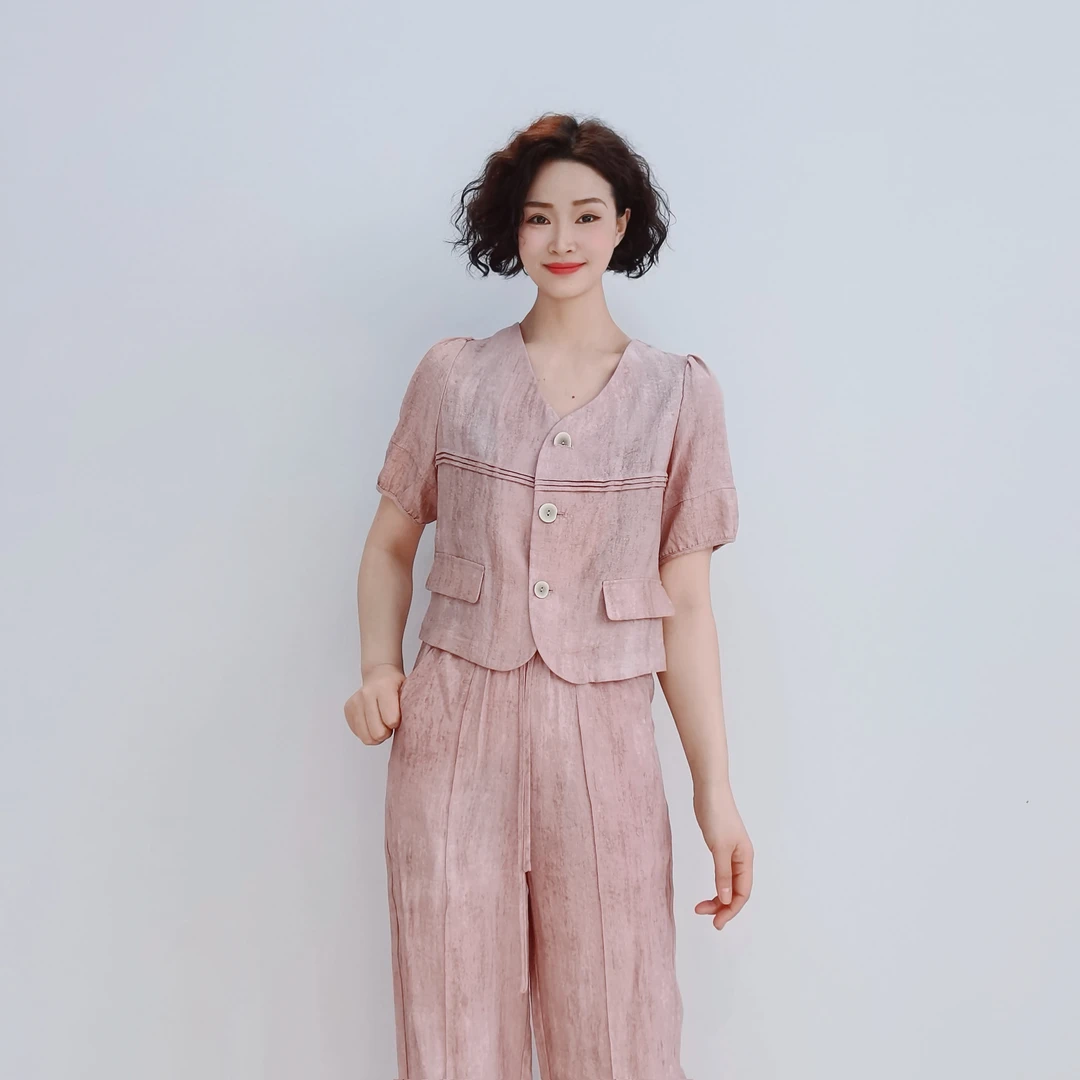 2115 时尚V领洋气休闲显瘦气质百搭阔腿套裤Man