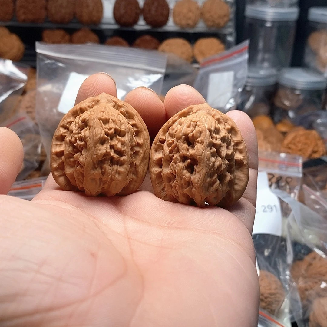 文玩核桃蚂蚁沟38-221