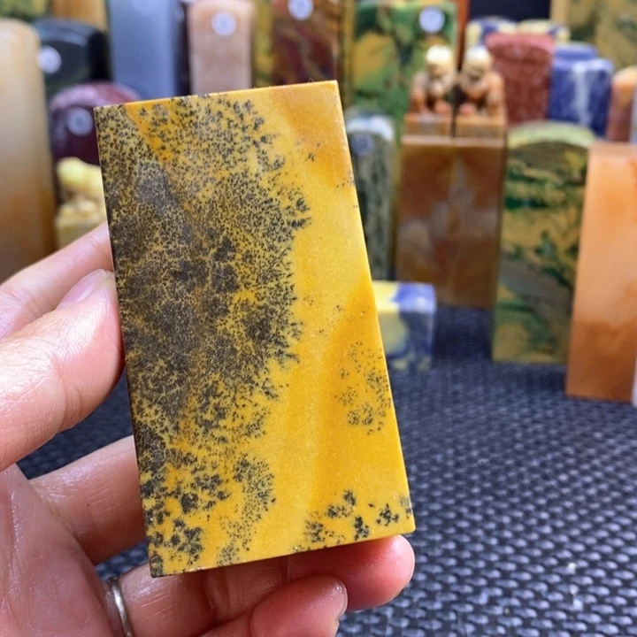 印度石西**龍青田石印章石