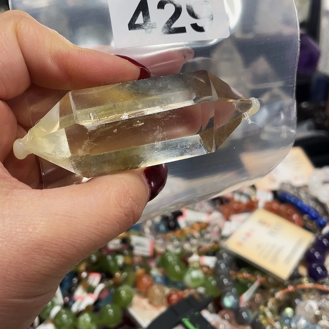 图***子手串未镶嵌水晶摆件429。