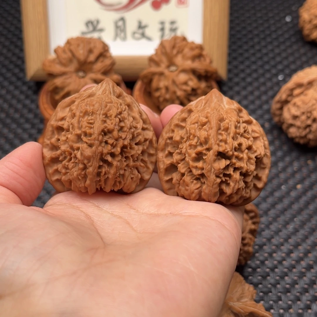 吊坠文玩核桃是***?全品满天星