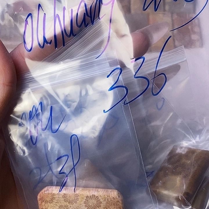 硅化玉颈饰合金O****g