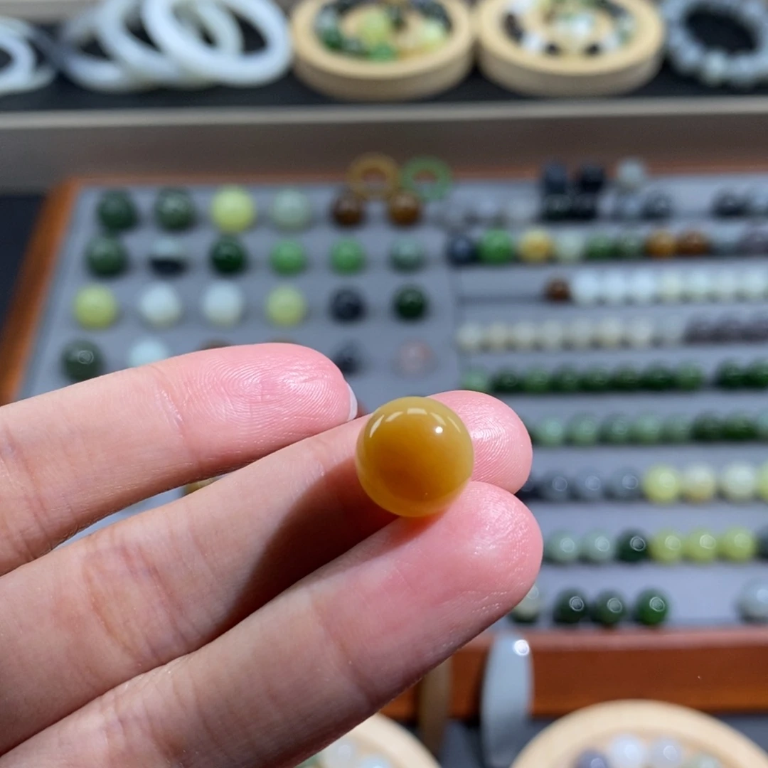 和田玉未镶嵌颈饰11.7mm