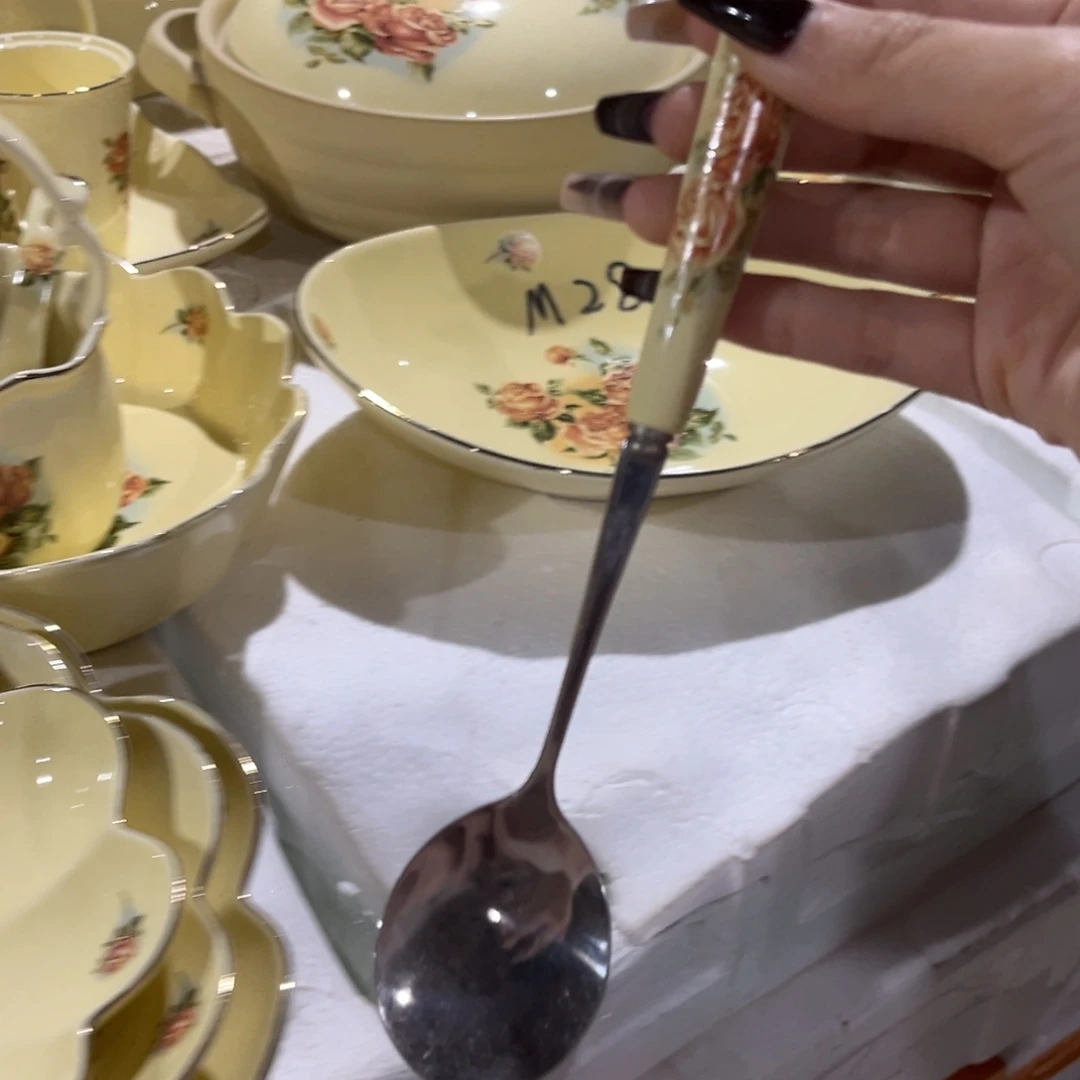 星博汇陶瓷有限公司2个