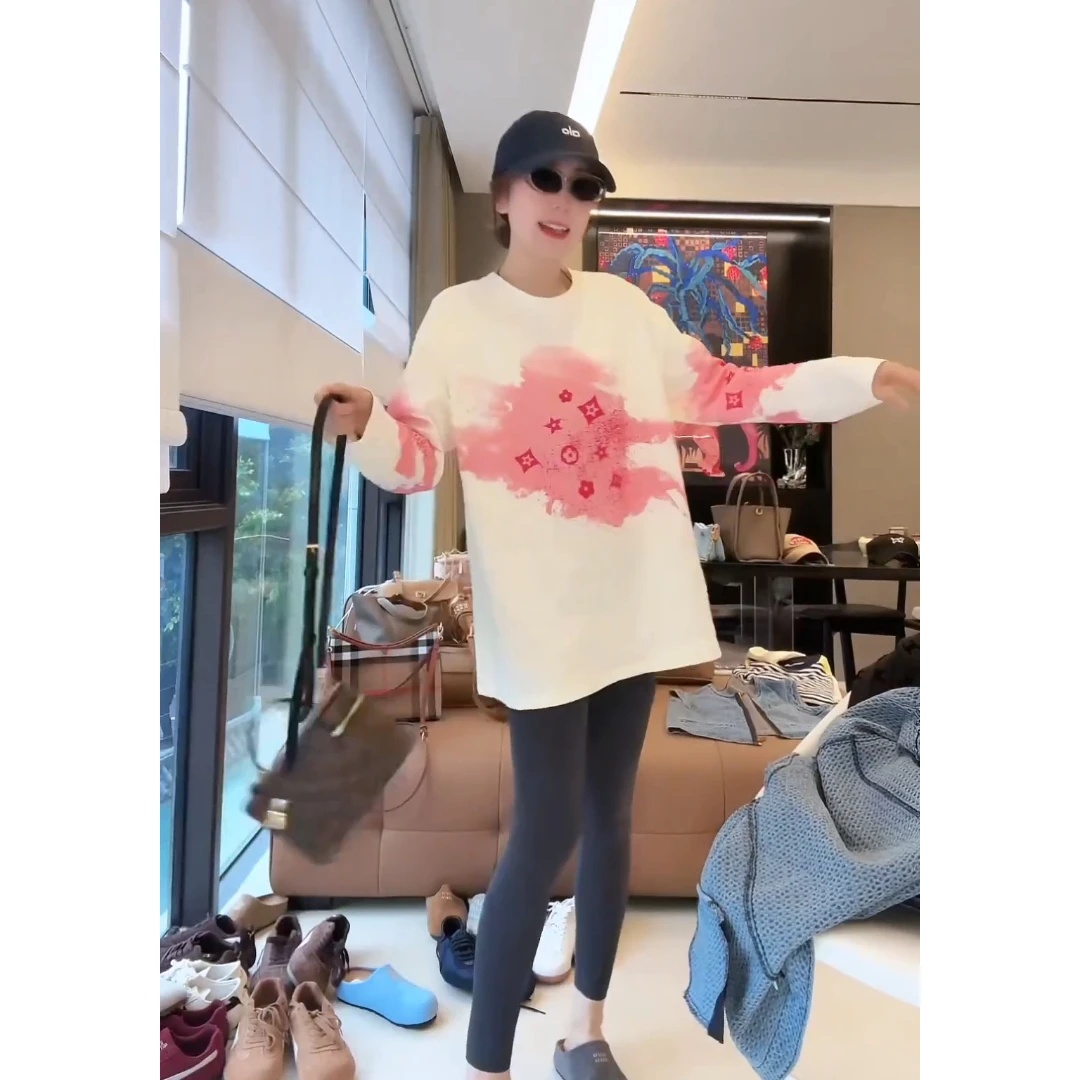 徐靖靖【光影艺术】长袖T恤女宽松显瘦大版上衣外穿洋气衣服2503037