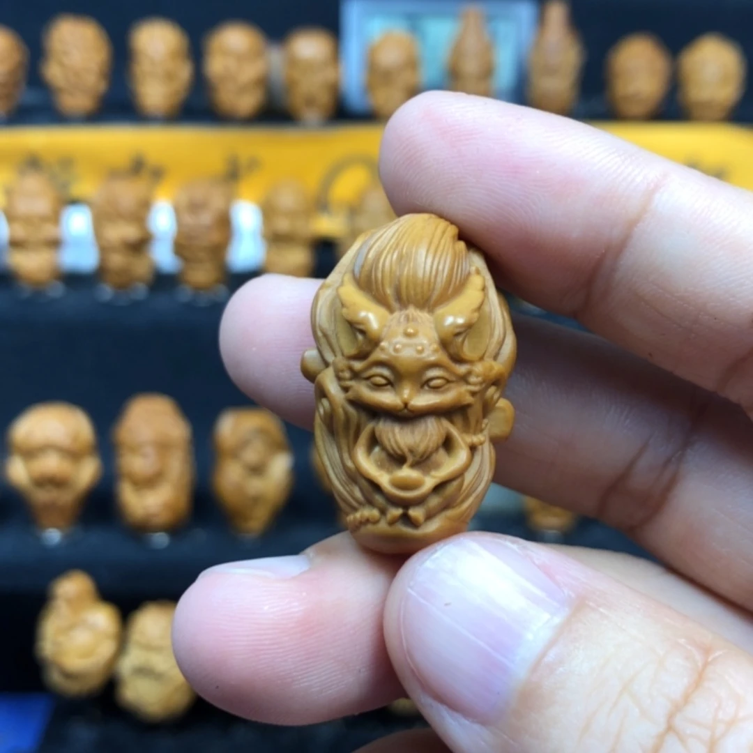 【闪购商品】橄榄核手串/手链元宝九尾狐