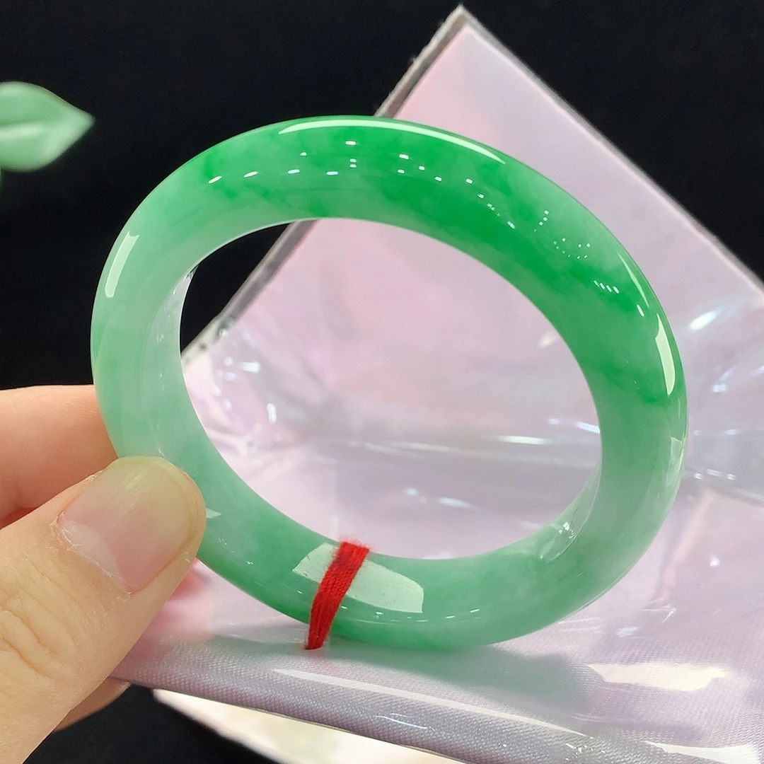 翡翠未镶嵌手镯0026