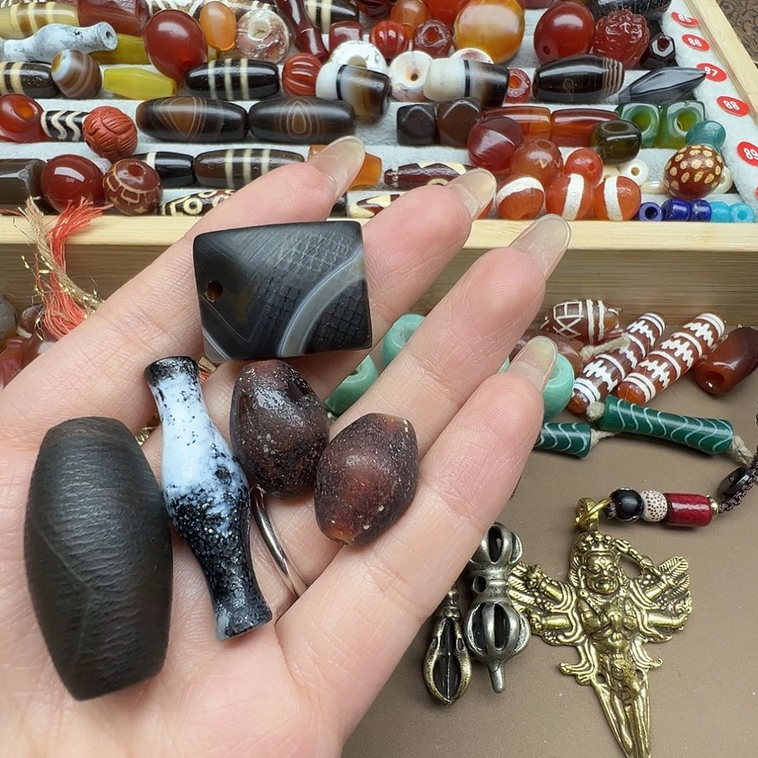 玛瑙/玉髓未镶嵌珠宝半成品