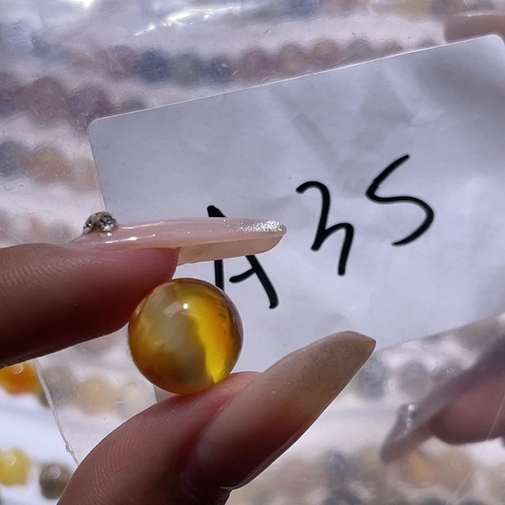 琥珀未镶嵌裸石12.5福利