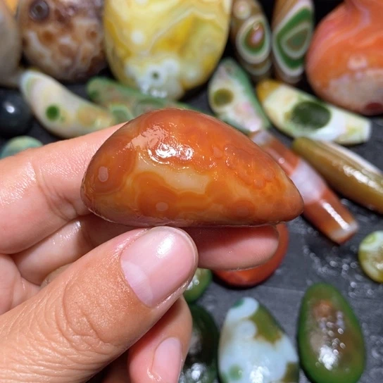 石英质玉珠宝半成品未镶嵌无*哥