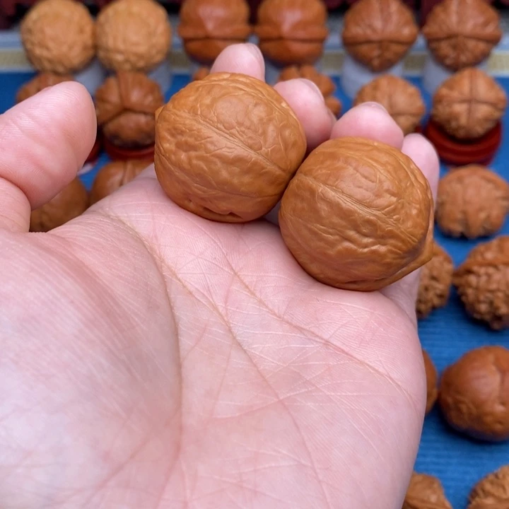 C***c文玩核桃把件大团圆