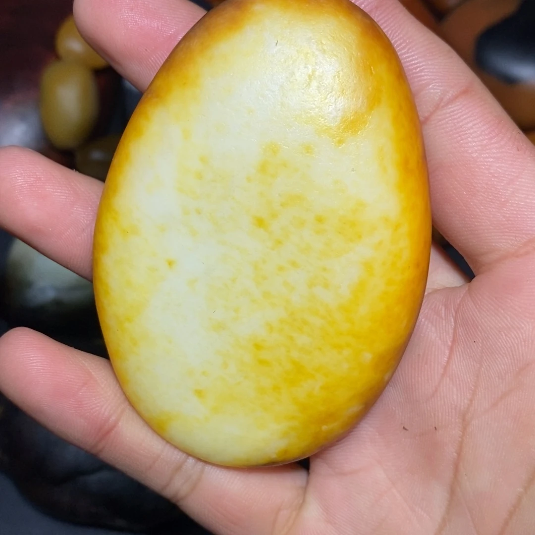 和田玉未镶嵌珠宝奇石