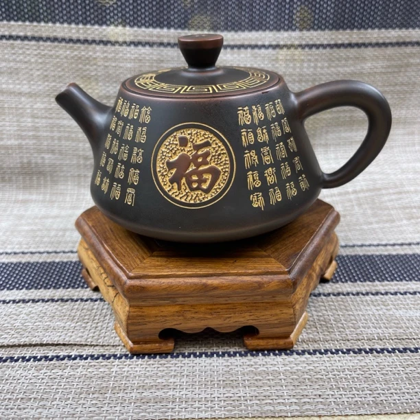 当代 广西钦州（坭兴陶壶）带一个杯 容量210cc左右