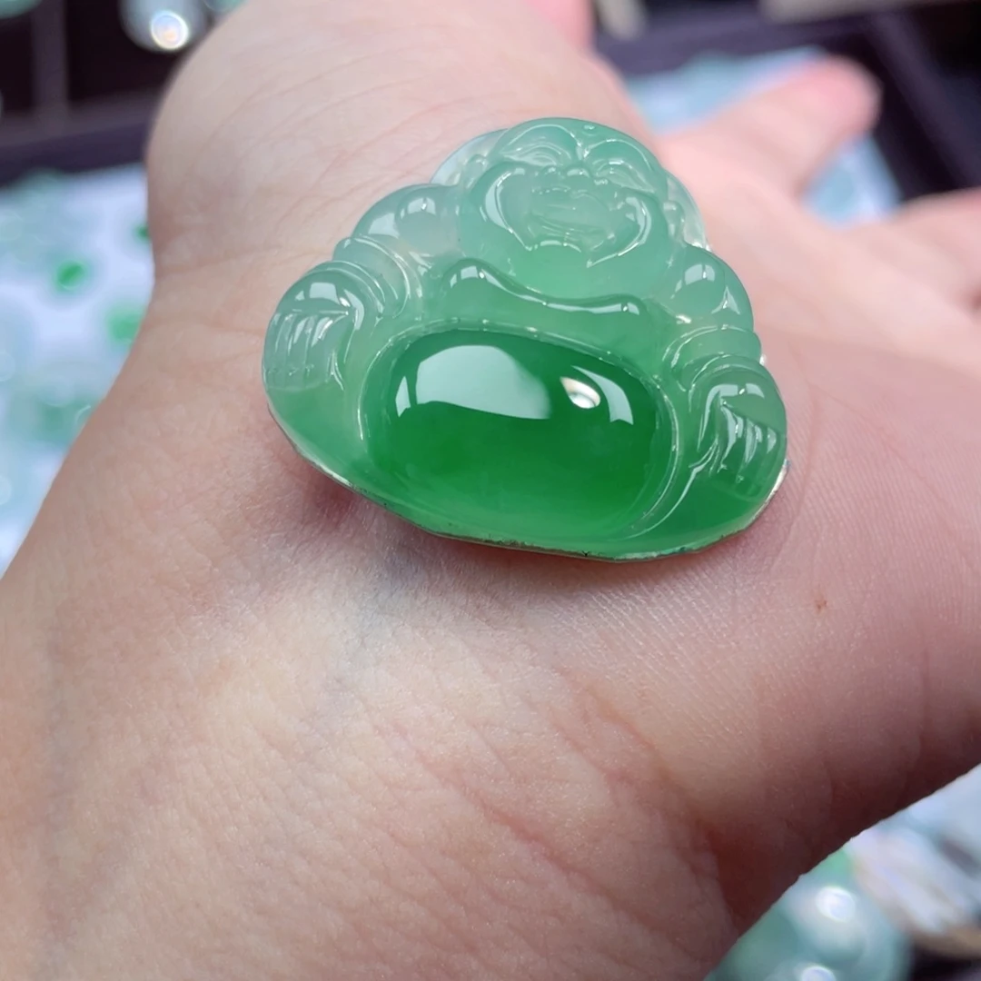 颈饰未镶嵌翡翠佛公