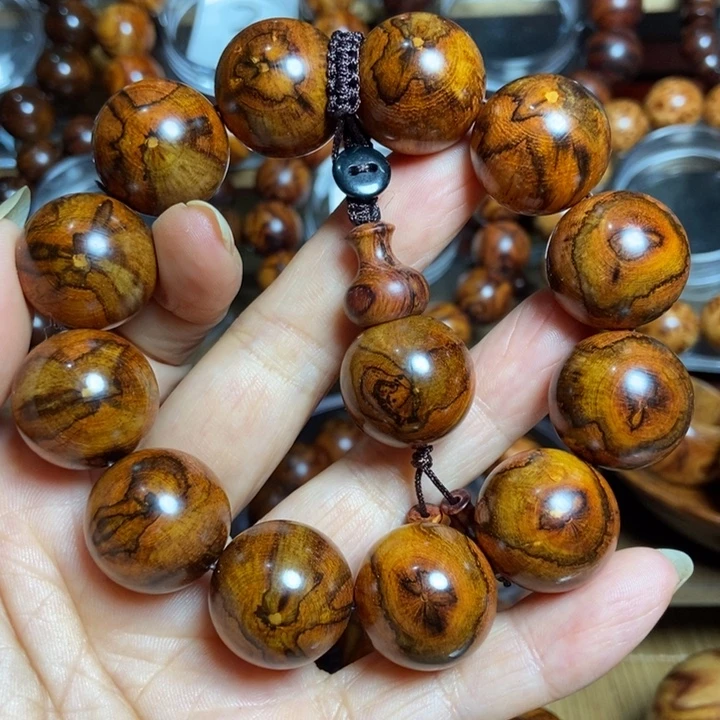 黄花梨/降香黄檀海南蝴蝶纹尺寸2.0