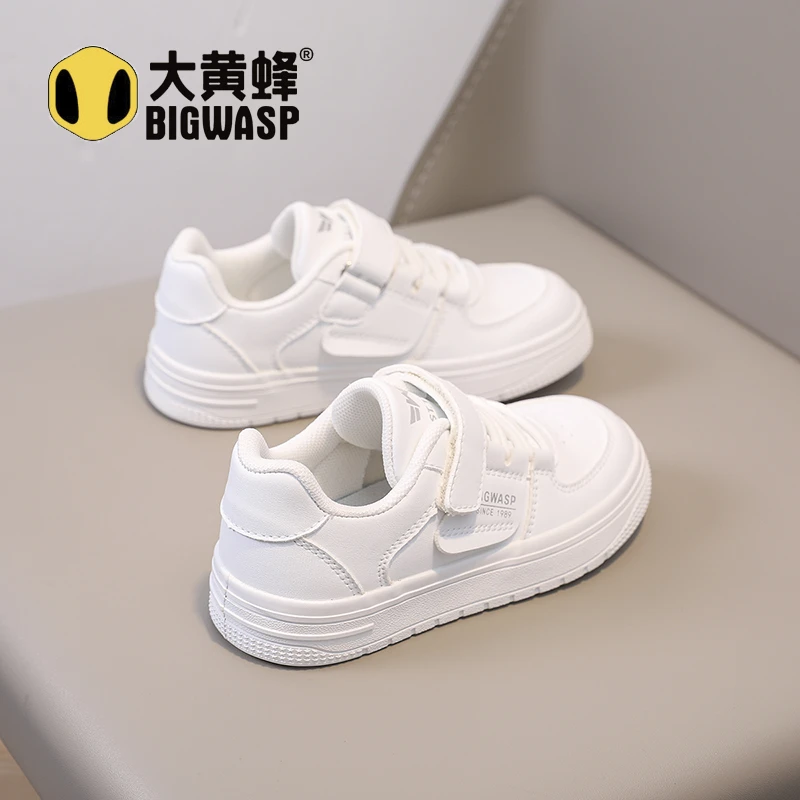 大黄蜂童鞋2025年秋季新款男女童皮面防水休闲鞋宝宝板鞋小白鞋潮