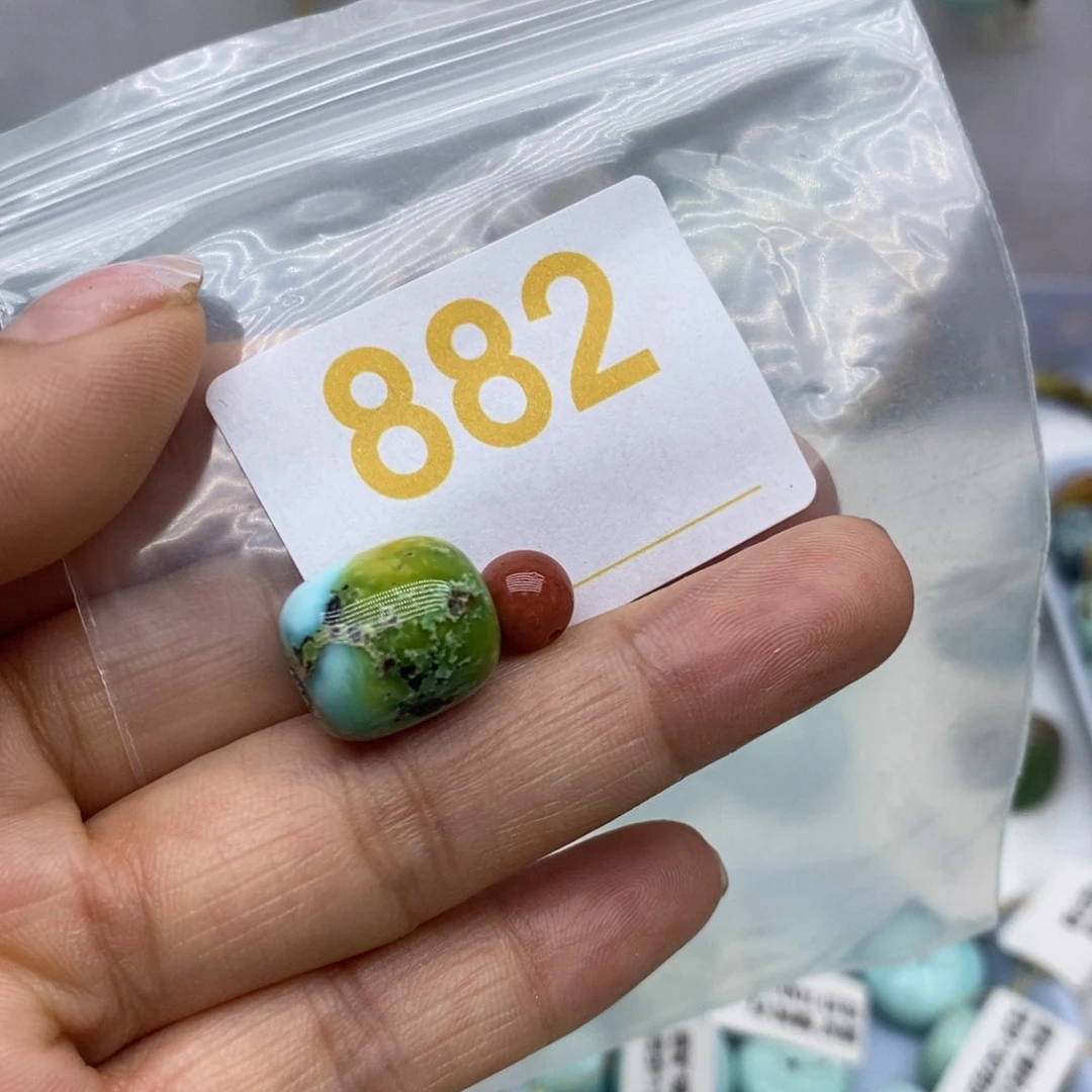未镶嵌南红玛瑙珠宝奇石