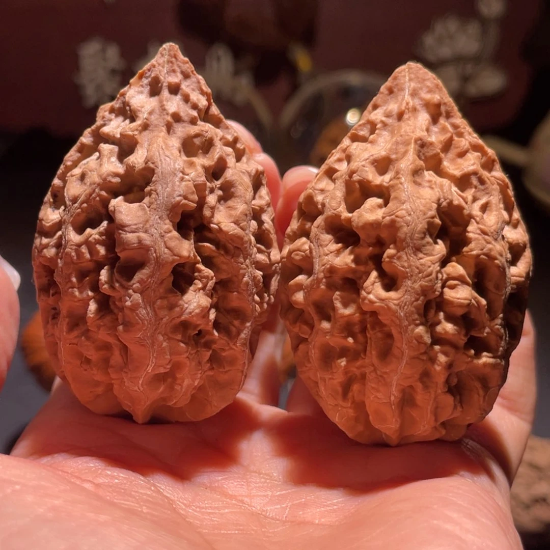 文玩核桃吊坠火麒麟1