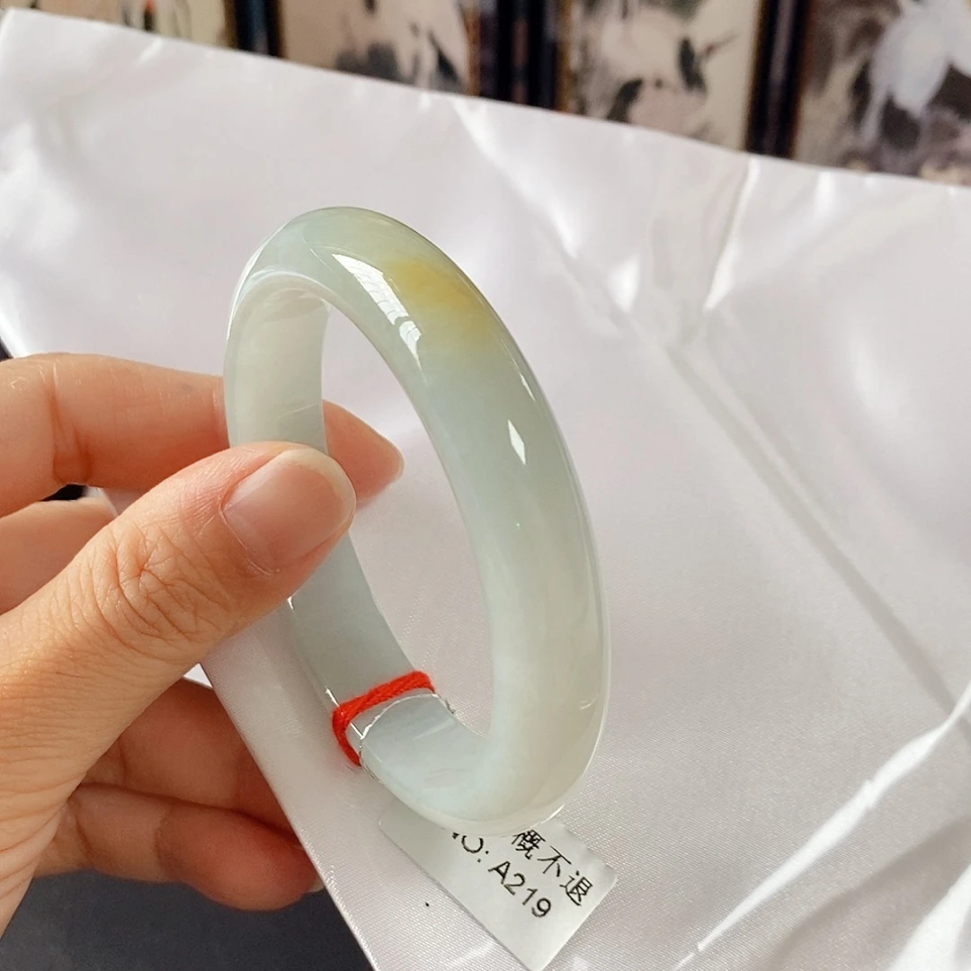 翡翠未镶嵌手镯手镯